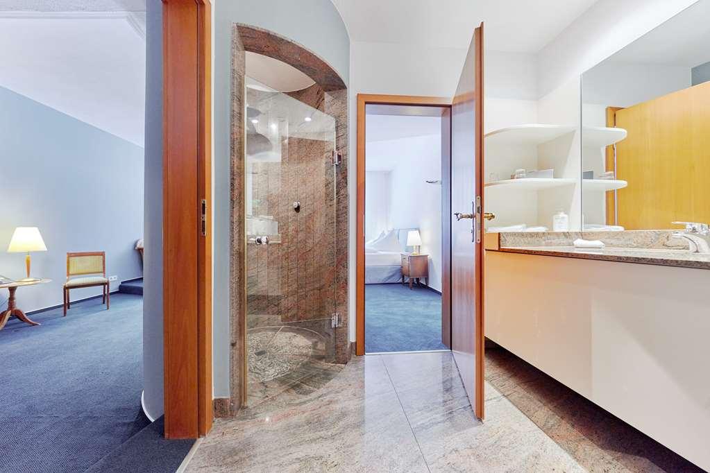 Hotel Zum Roten Baeren Freiburg Pokoj fotografie